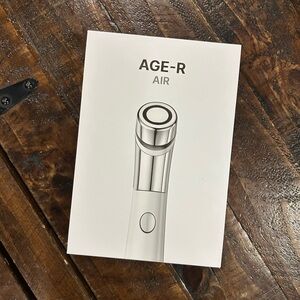 NWT Medicube Age-R ATS Airshot Device